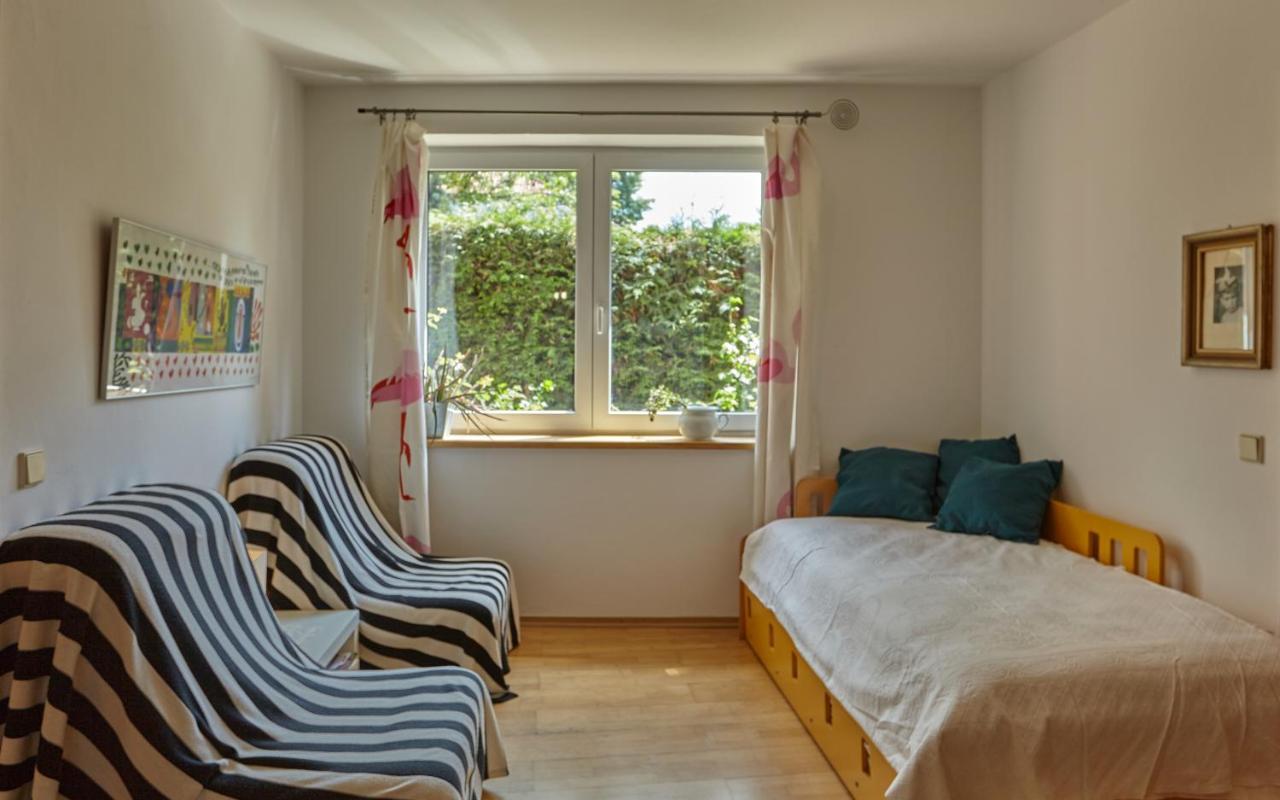 Villa In Bio Garden - You Will Save Money Here Прага Екстериор снимка